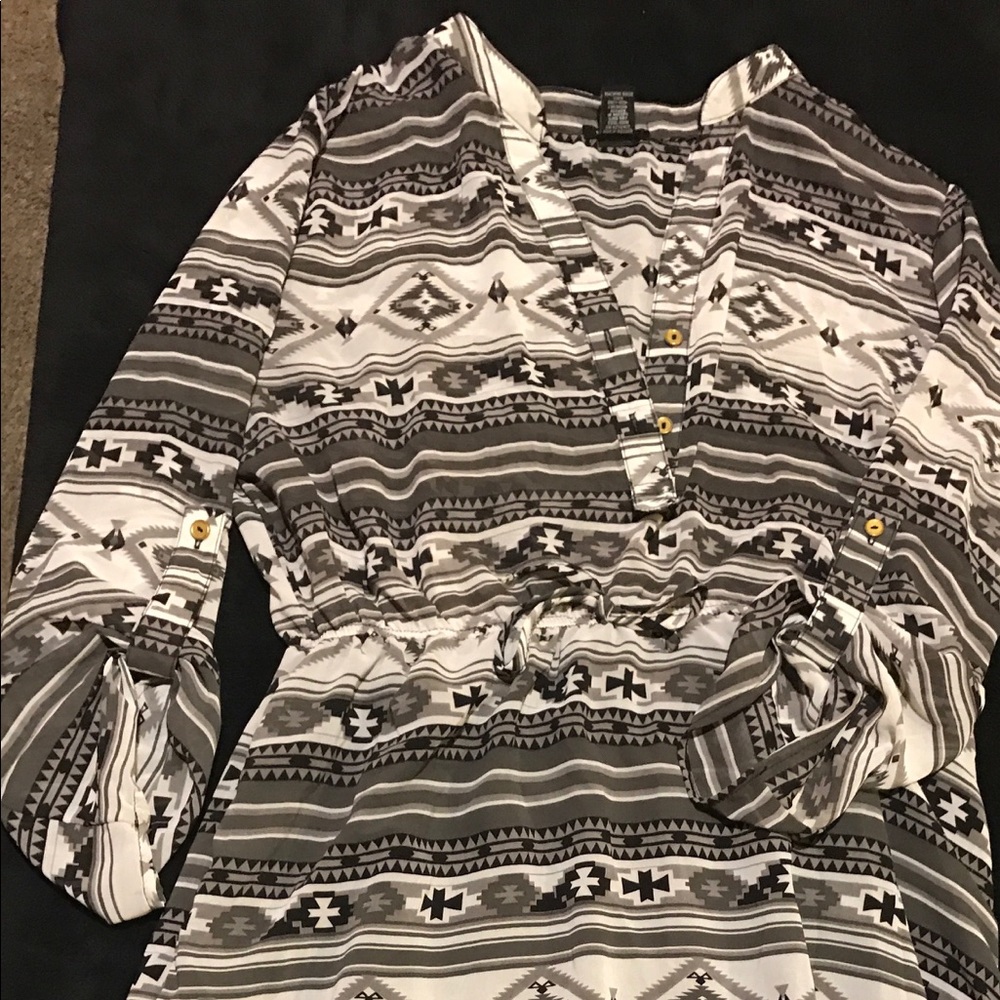 XL Rue21 tunic.